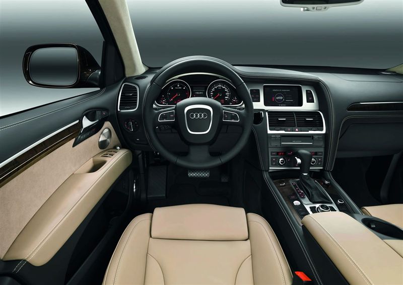  - Audi Q7 restyle