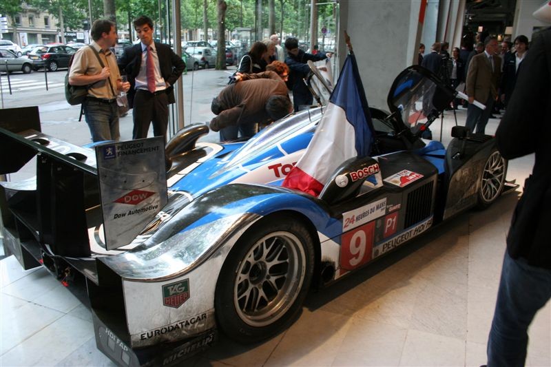  - Peugeot Sport après sa victoire au Mans