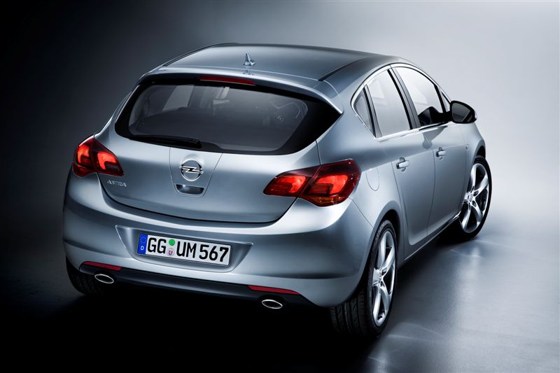  - Nouvelle Opel Astra (habitacle)