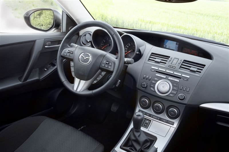  - Mazda3 i-stop