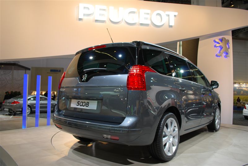  - Peugeot 5008