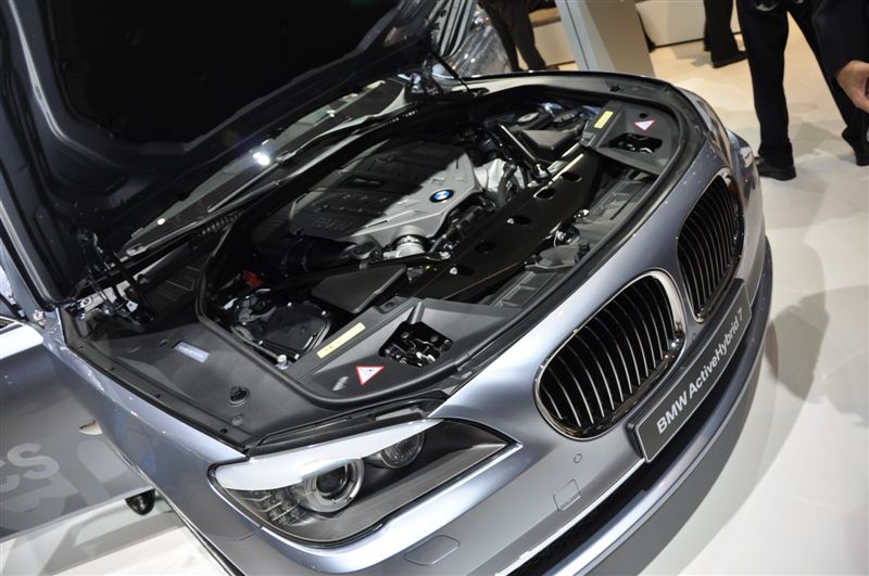  - BMW Série 7 Activ Hybrid