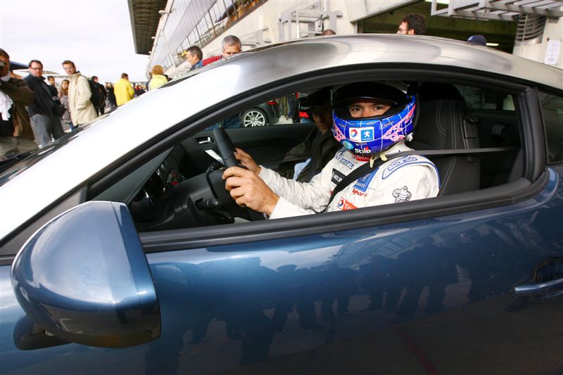  - Peugeot RCZ à l'épreuve du Mans