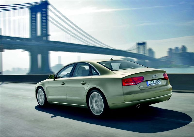  - Audi A8 (2010)