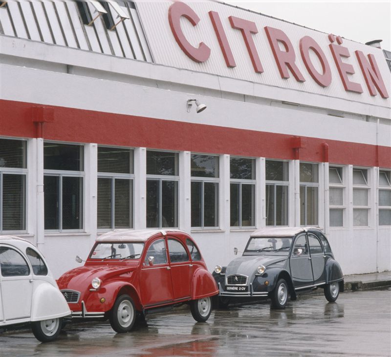  - Louez une Citroën 2cv