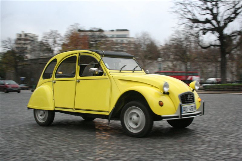  - Louez une Citroën 2cv