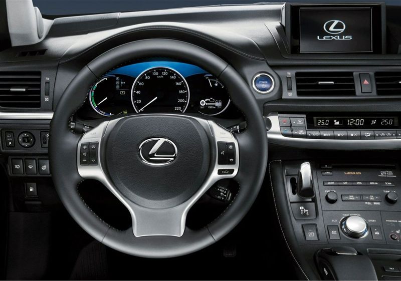  - Lexus CT 200h