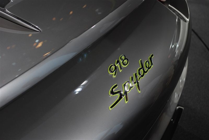  - Porsche 918 Spyder