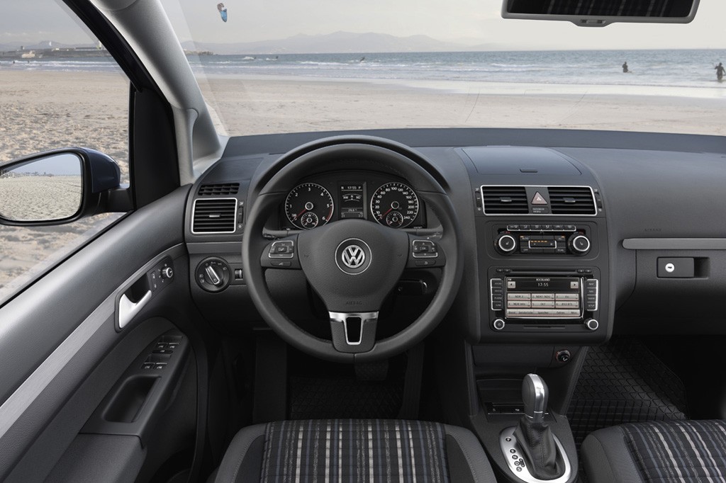  - Volkswagen CrossTouran