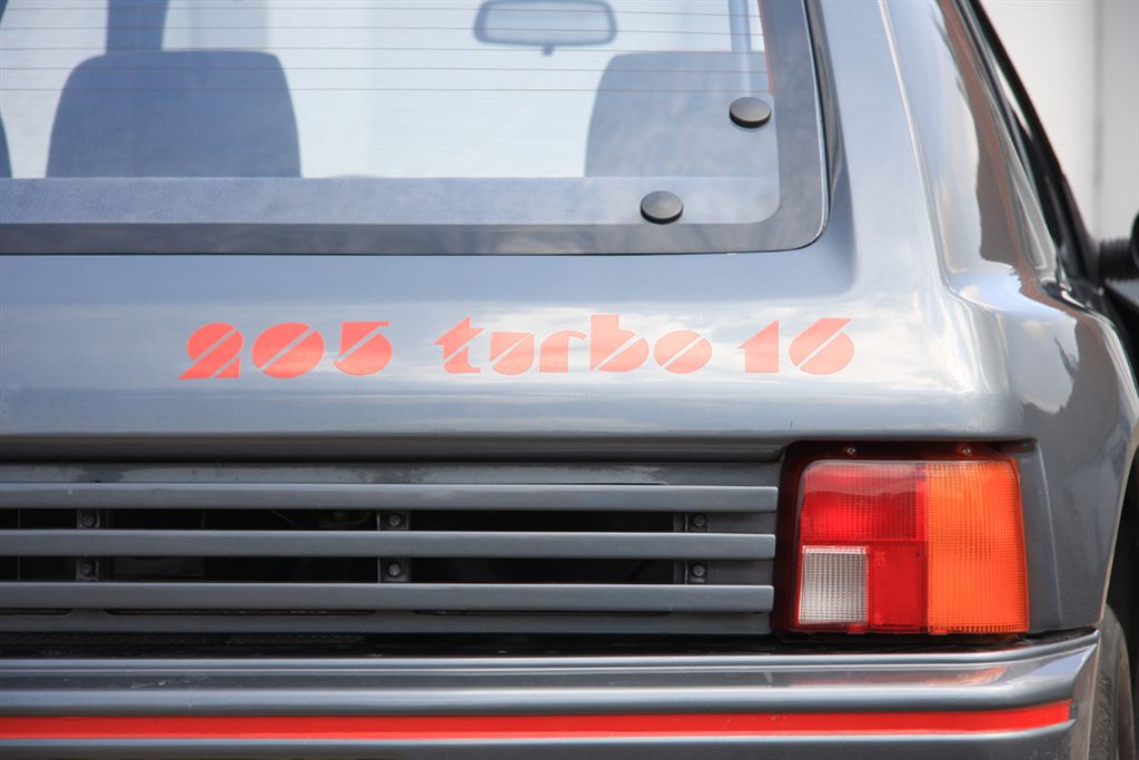  - Essai Peugeot 205 Turbo 16