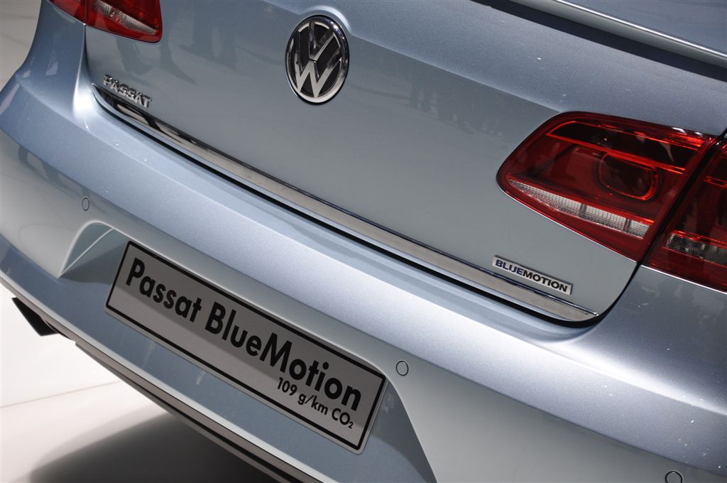  - Volkswagen Passat BlueMotion