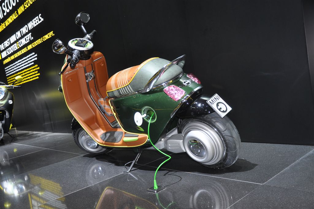  - Mini Scooter E Concept