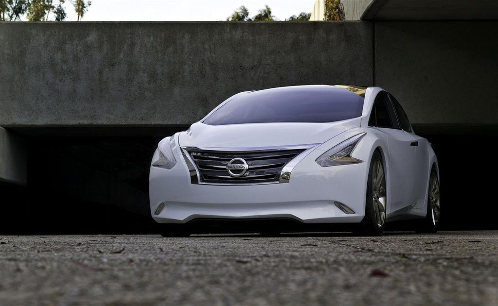  - Nissan Ellure Concept