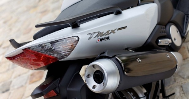  - Yamaha T-Max 500 White Max ABS : indétrônable !