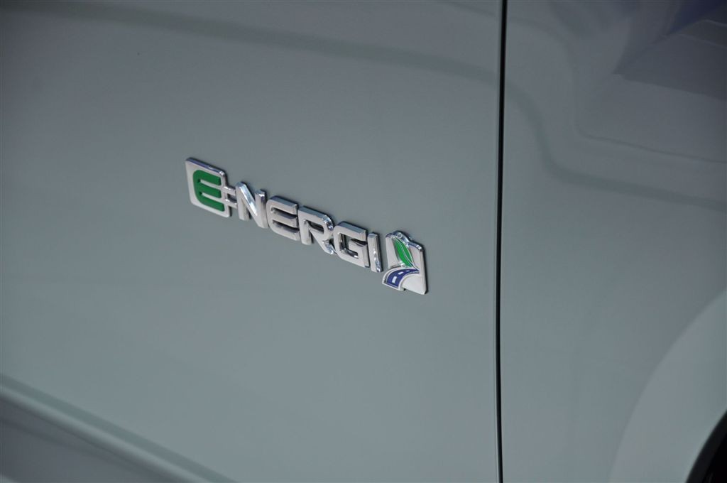  - Ford C-Max Energi