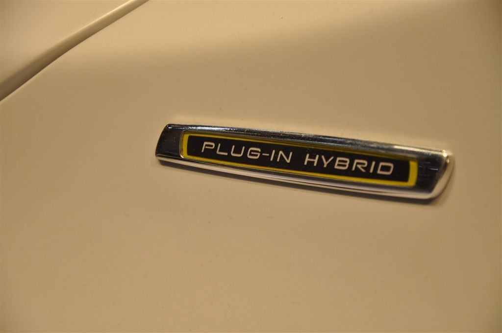  - Volvo V60 Plug-in Hybrid