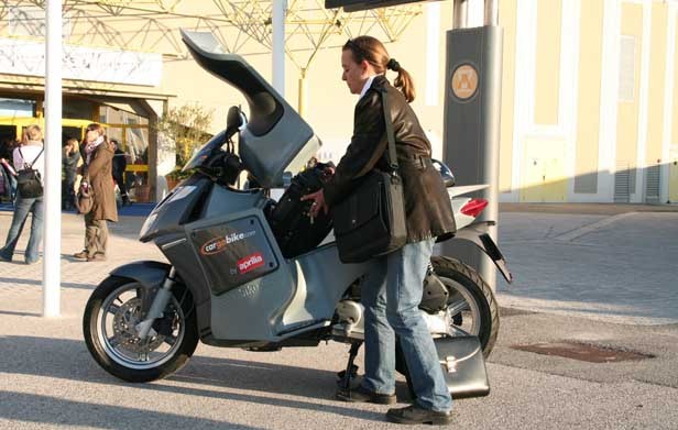  - Aprilia Cargo Bike : le scooter fourgon