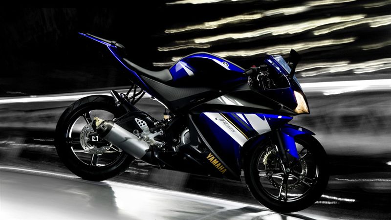  - Yamaha YZF-R 125 : gène de sportive