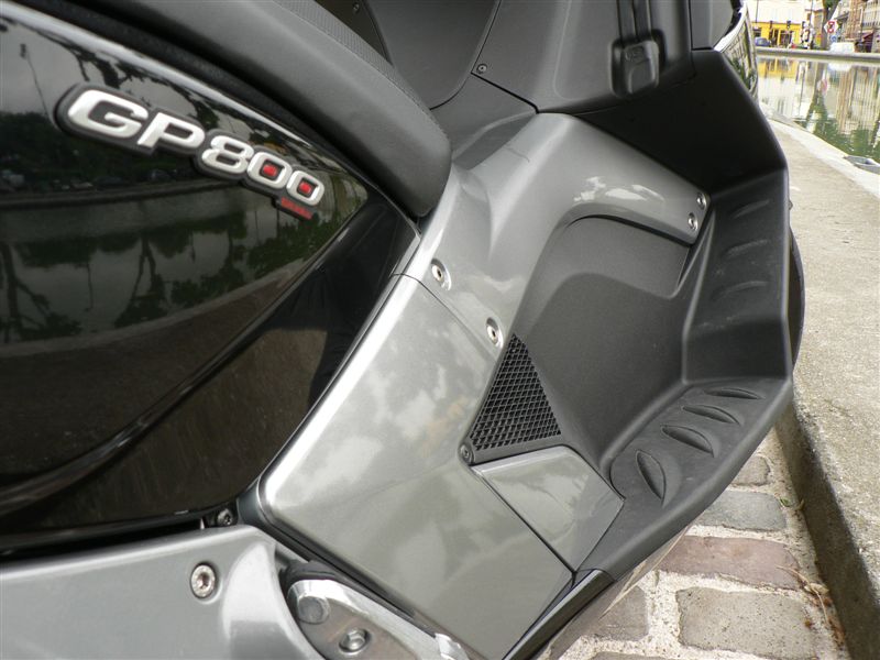  - Essai Gilera GP 800 : le scooter des superlatifs !
