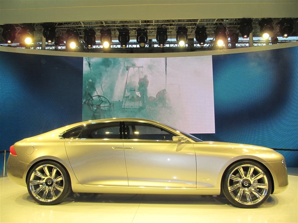  - Volvo concept Universe Shanghai