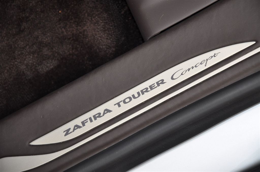  - Opel Zafira Tourer Concept Exclu