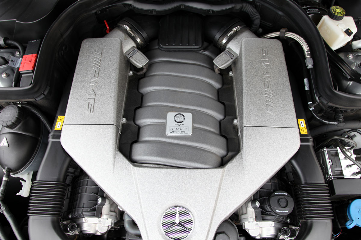  - Mercedes C63 AMG Coupé
