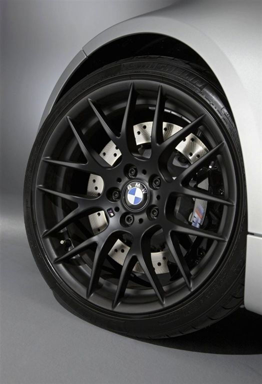  - BMW M3 CRT 