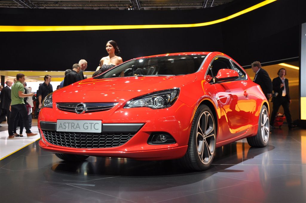  - Opel Astra GTC