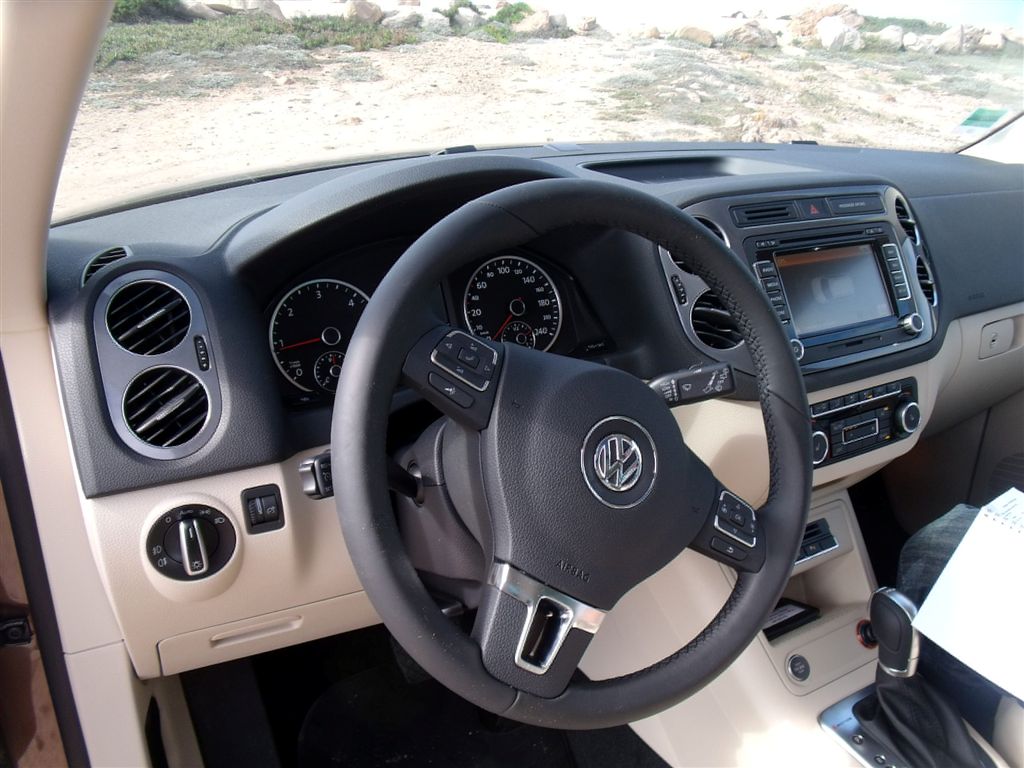 - Volkswagen Tiguan TDI 140 DSG 7 Carat