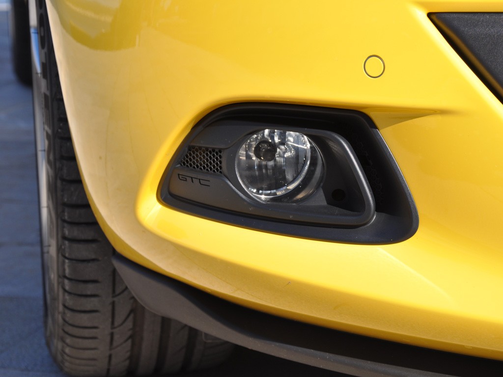 - Opel Astra GTC 180ch Sport