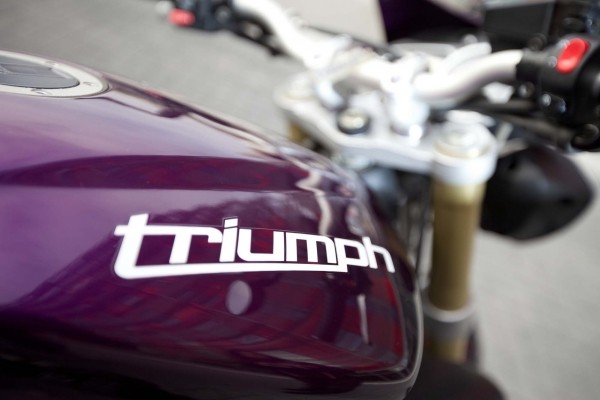  - Triumph Street Triple 2011 : un autre regard