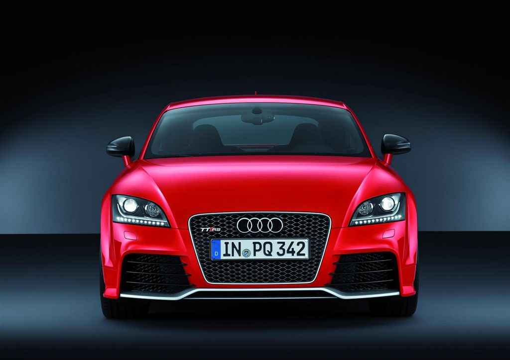  - Audi TT-RS Plus 