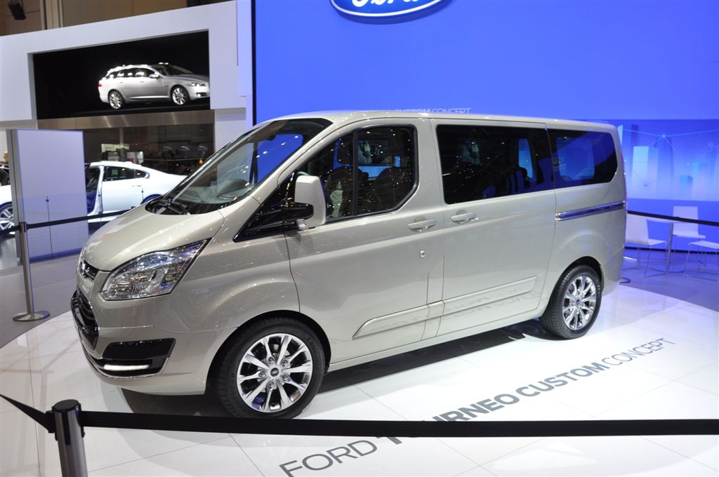 - Ford Tourneo Custom Concept