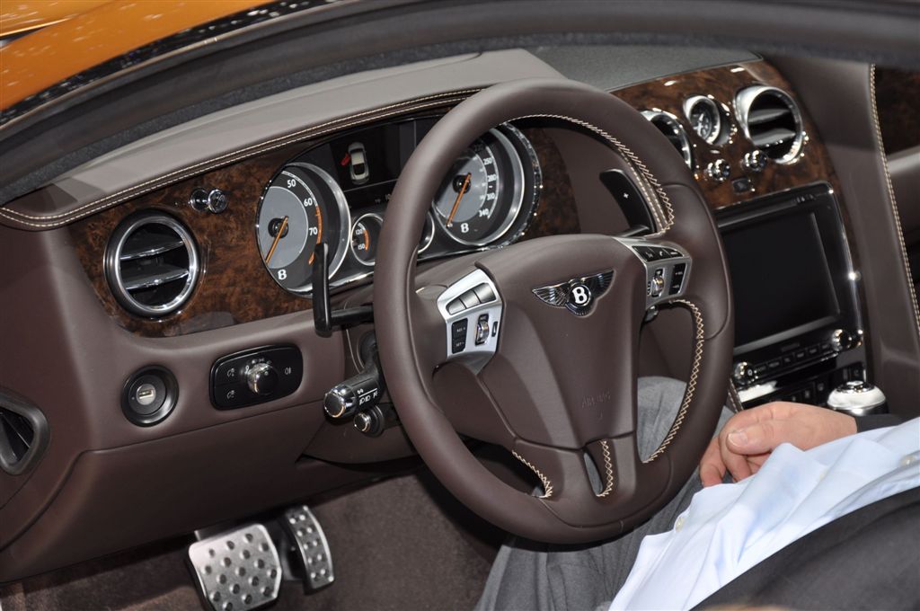 - Bentley Continental GT V8
