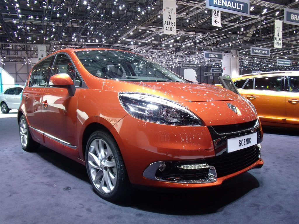 - Renault Scenic 2012