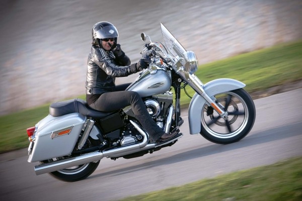  - Harley-Davidson Dyna Switchback : le custom se transforme