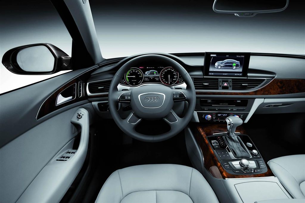  - Audi A6 L e-tron