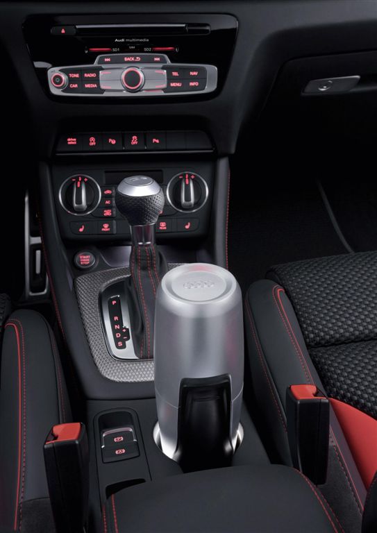 - Audi Q3 Red Track 