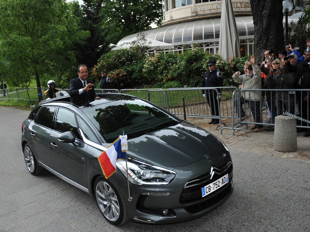  - Citroën DS5 Hy4 Présidentielle