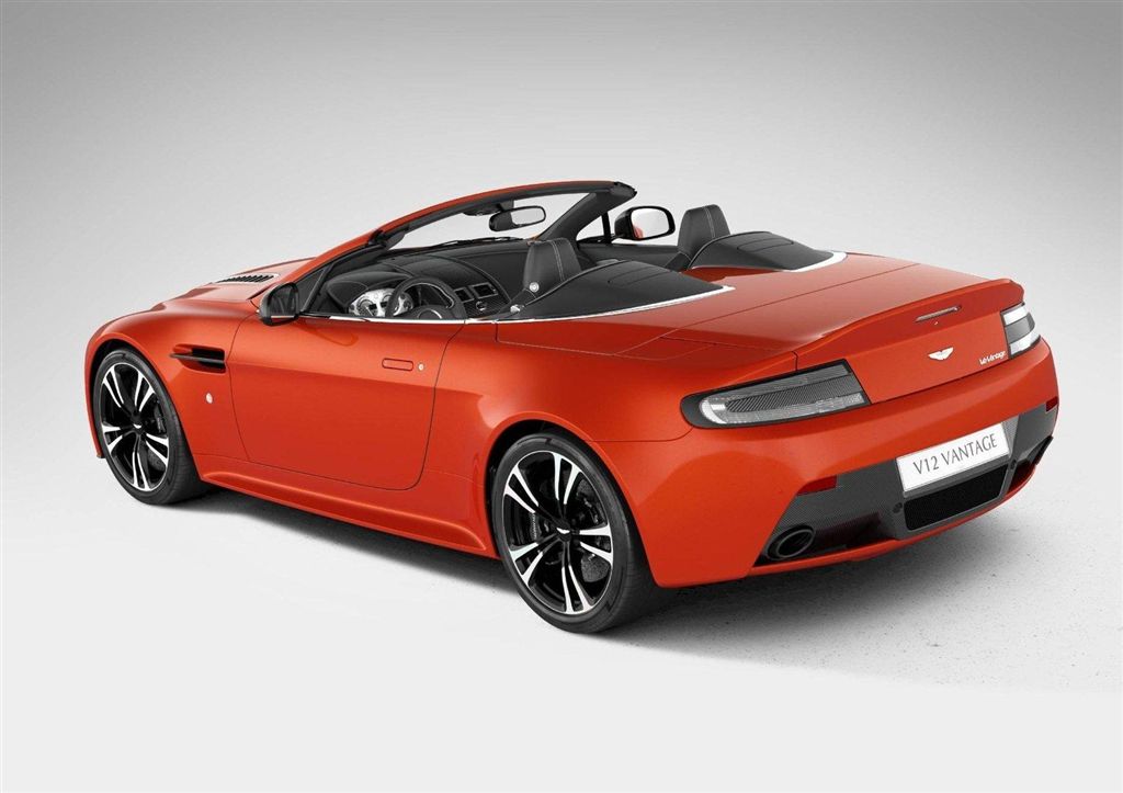  - Aston Martin V12 Vantage Roadster
