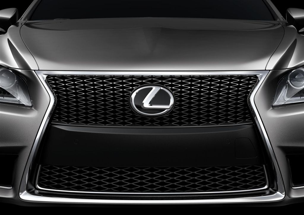  - Lexus LS 2013