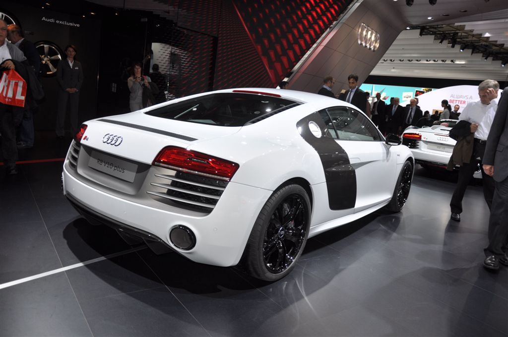 Audi R8 V10 plus 2013