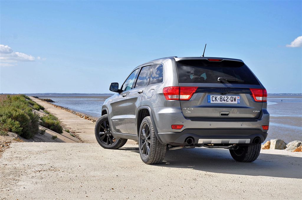  - Jeep Grand Cherokee S-Limited CRD 241