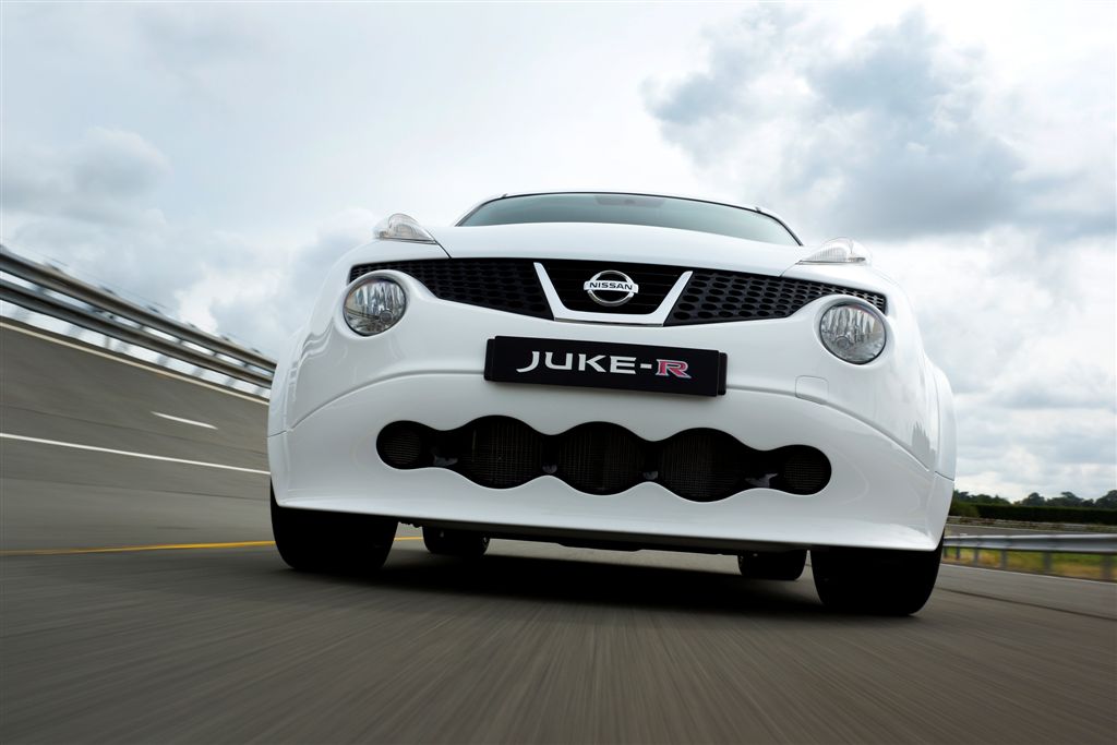  - Nissan Juke-R 001