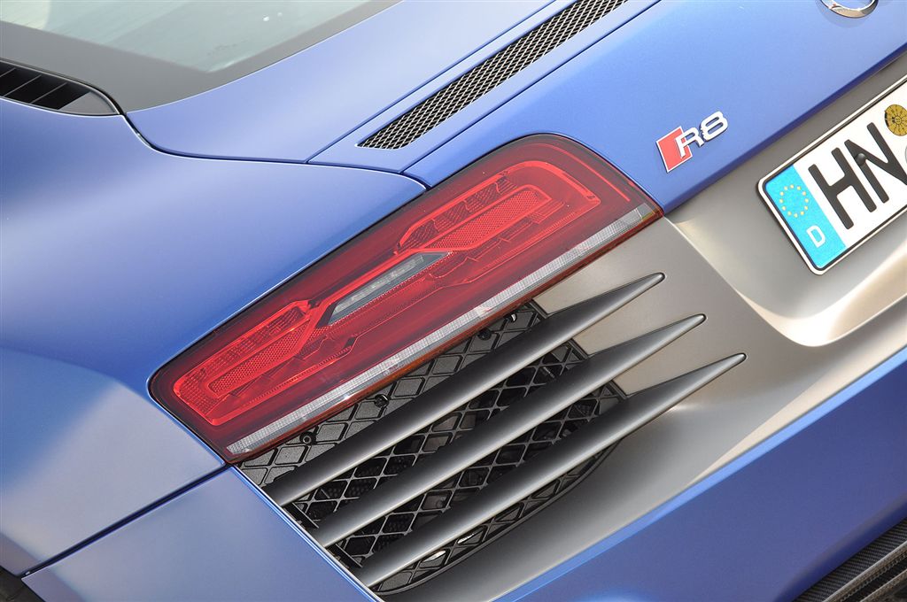 Essai Audi R8 V8 et V10 Plus S tronic