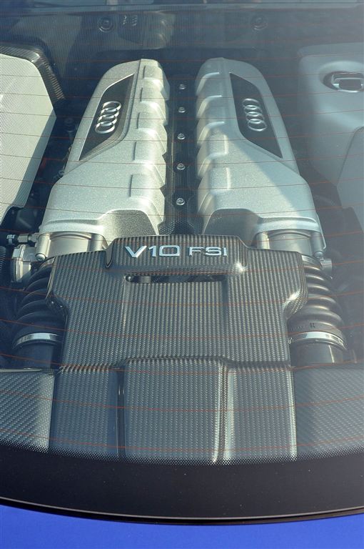 Essai Audi R8 V8 et V10 Plus S tronic