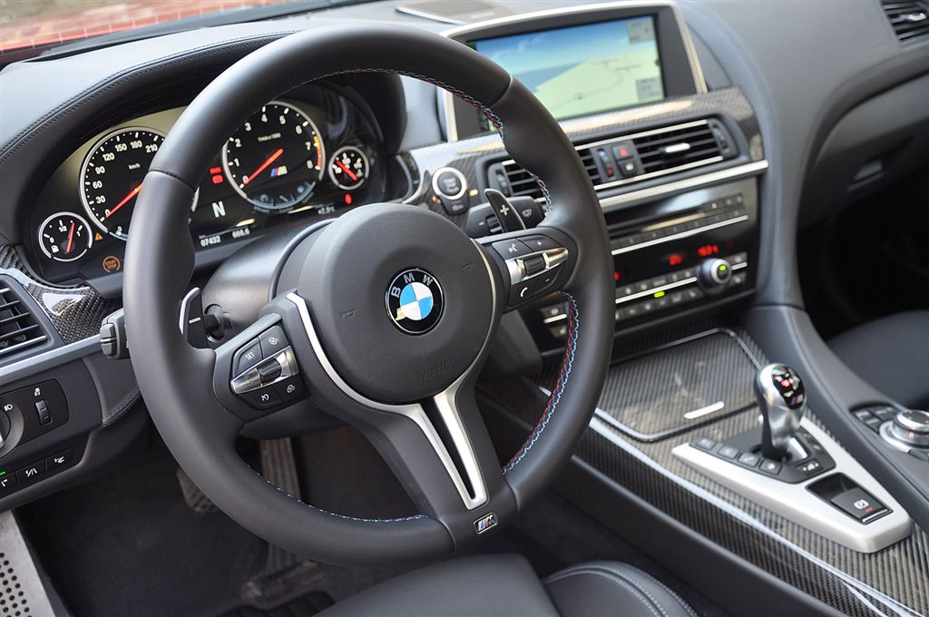  - BMW M6 V8 560 ch