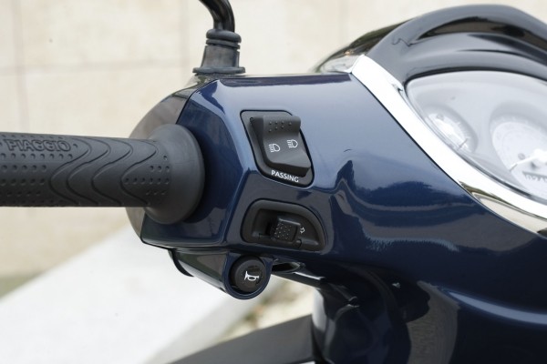  - Piaggio New Fly 125 2012 : le scooter ? Urbi et orbi ?
