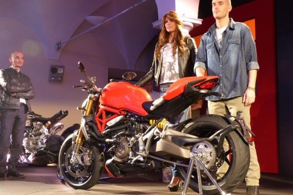  - Ducati Monster 1200