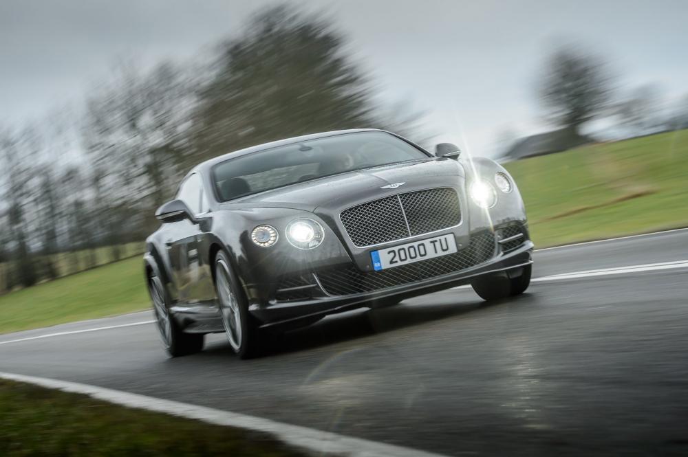  - Bentley Flying Spur V8